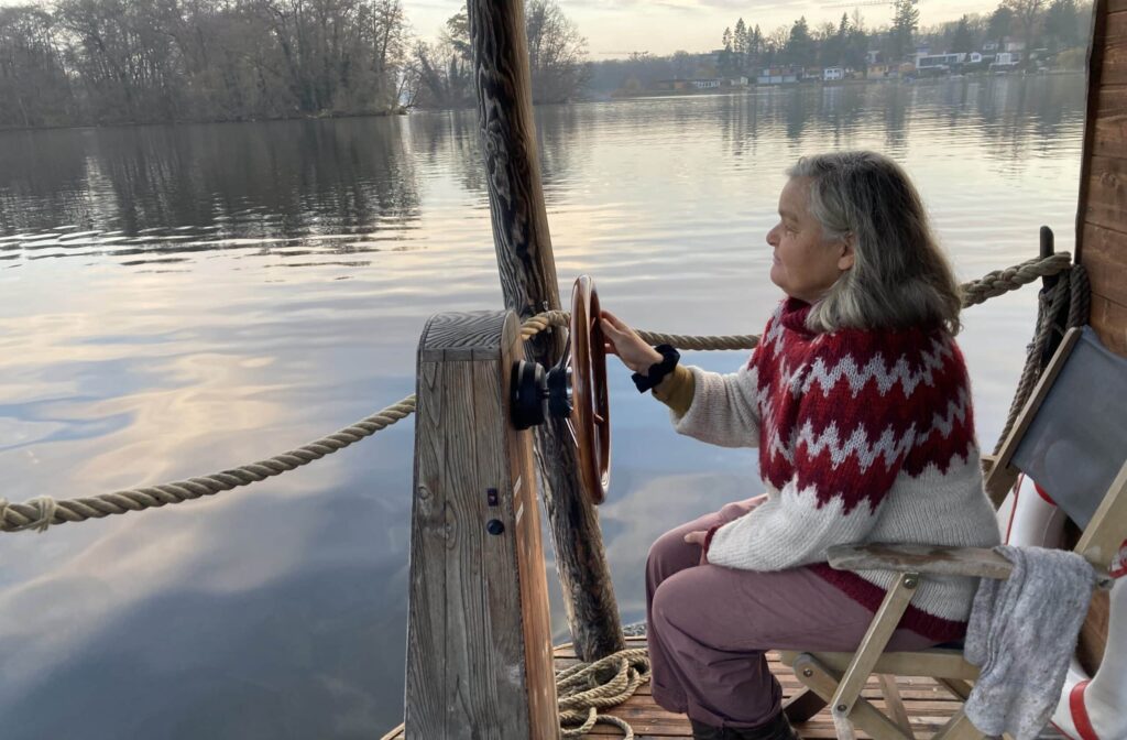 Lebensschule Ost Saunafloss Frauen draußen Lebensübergänge Foto Ilan Anita Hunke